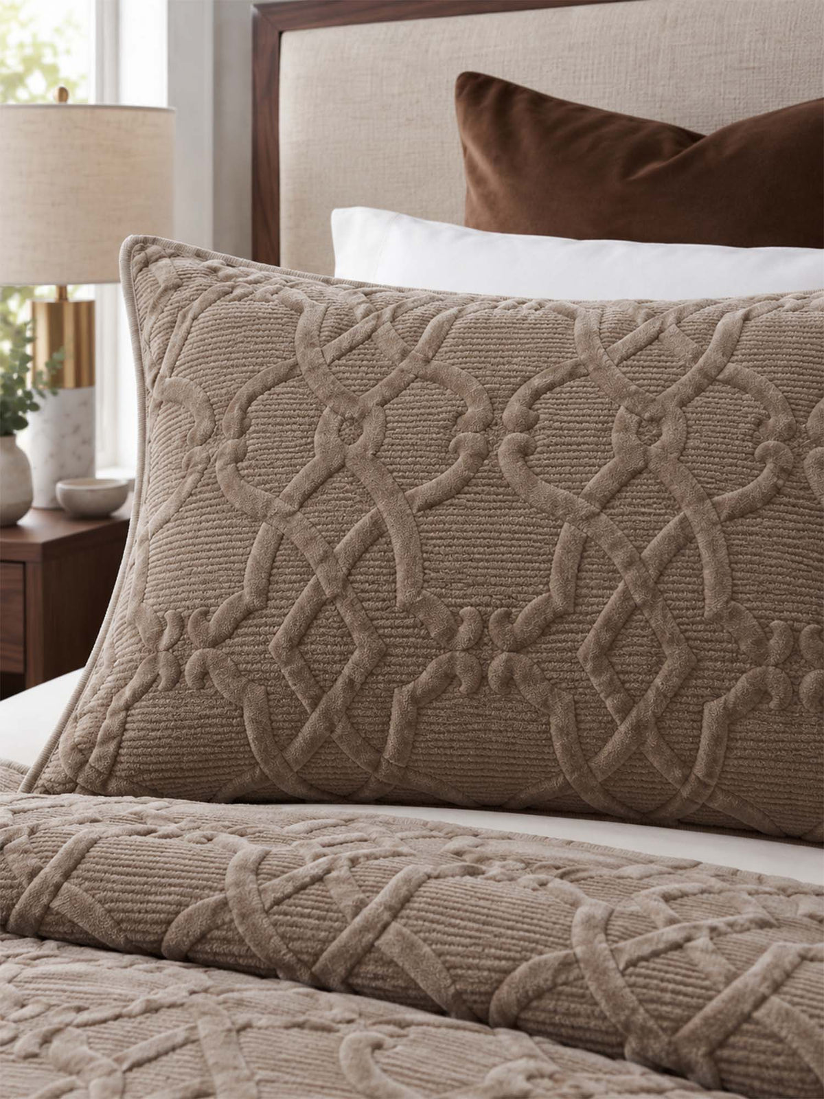 Geometric Velvet Solid Color Quilted 3-Piece Bedding Set