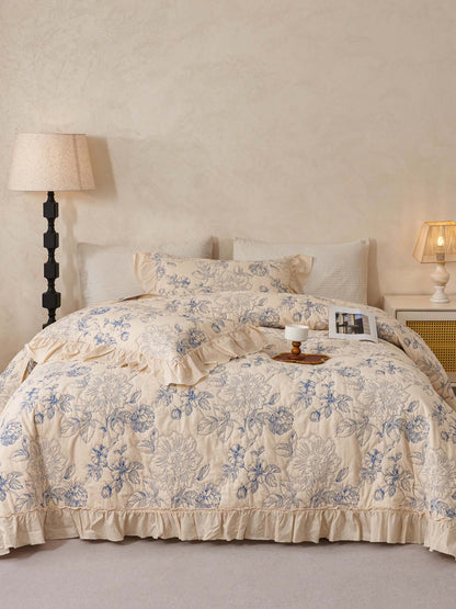 Blue Botanical Garden Quilted 3-Piece Bedding Set