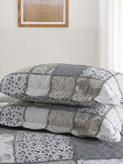 Rose Patchwork Quilted 3-Piece Bedding Set