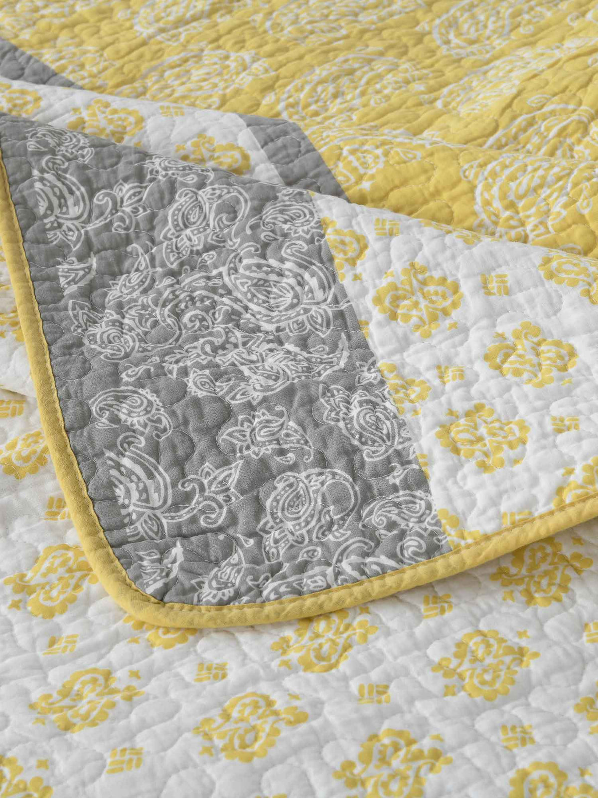 Yellow Grey Paisley Stripe Quilted 3‑Piece Bedding Set