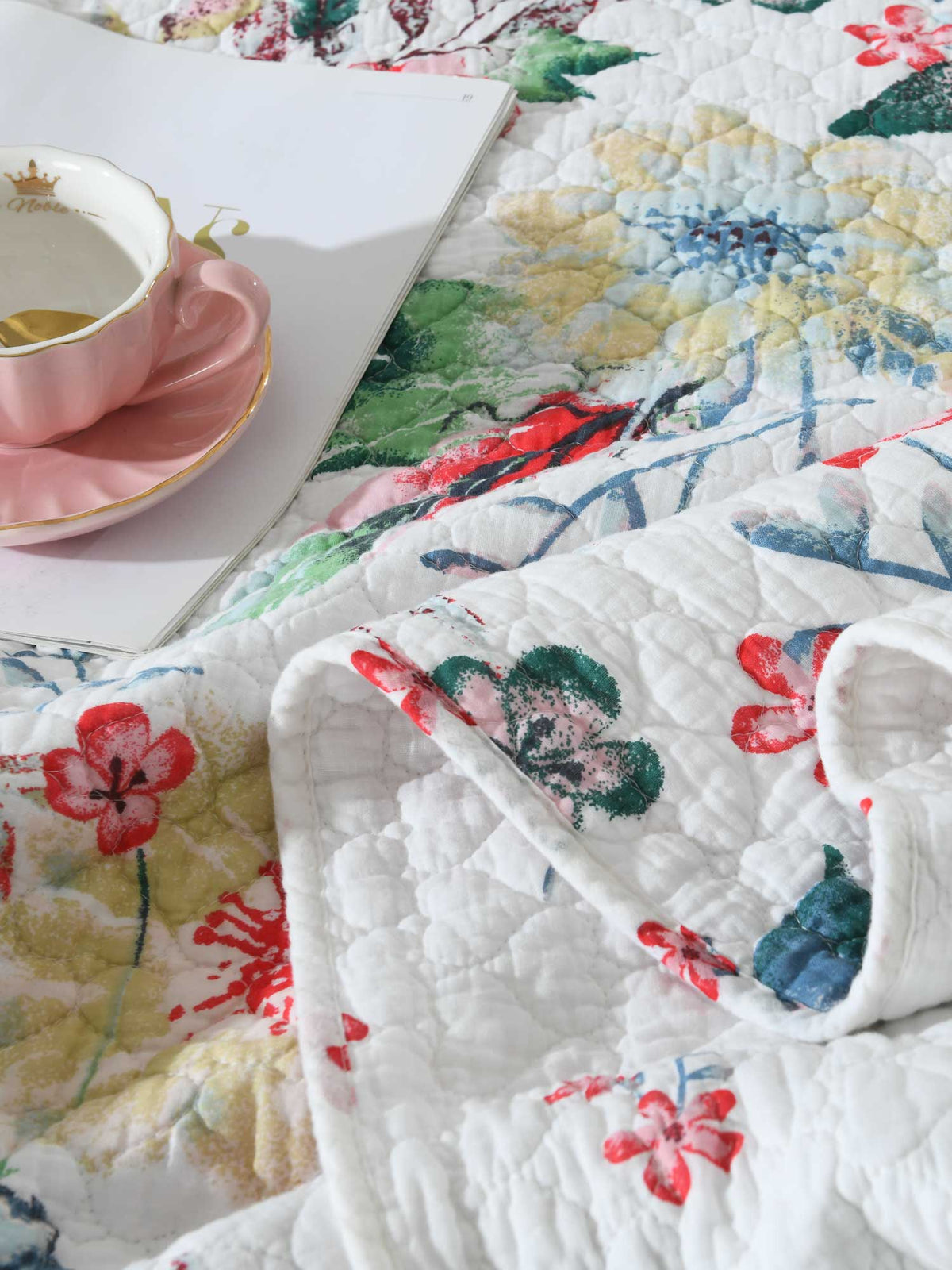 Vintage Bird Floral Garden Print Quilted 3‑Piece Bedding Set