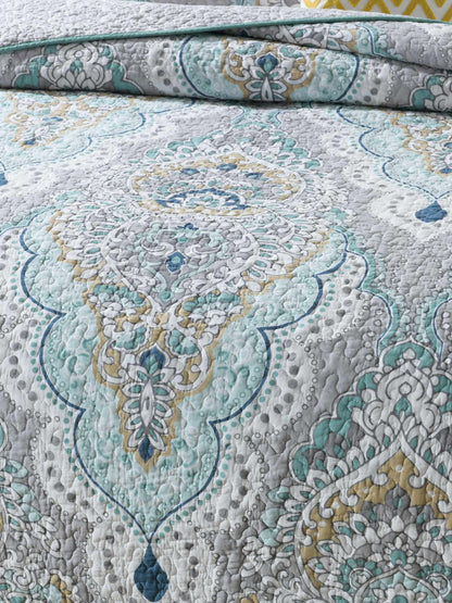 Bohemian Mandala Floral Print Quilted 3‑Piece Bedding Set