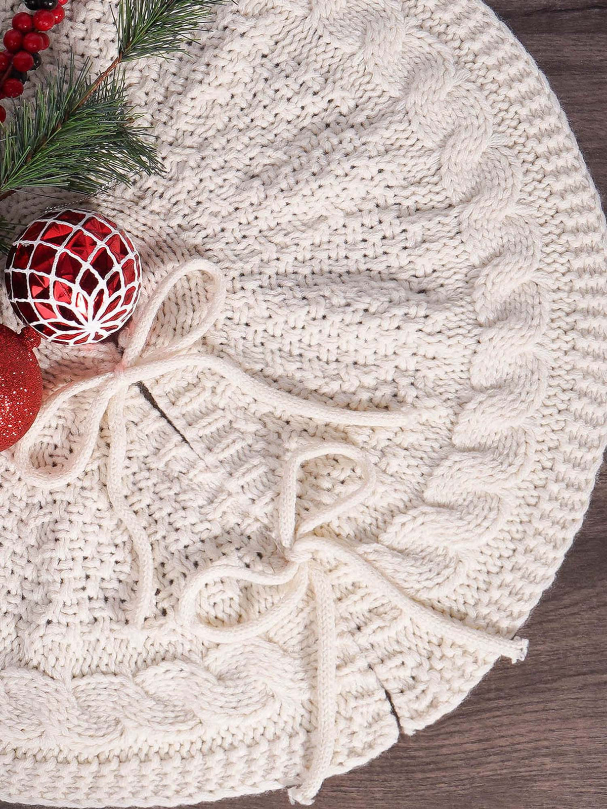 Cable Knit Christmas Tree Skirt