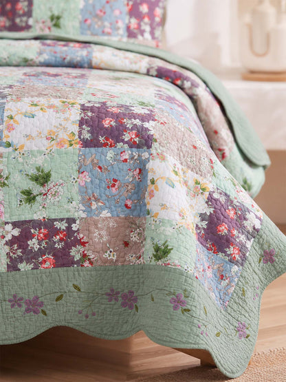 Sage Floral Patchwork Quilted 3-Piece Bedding Set