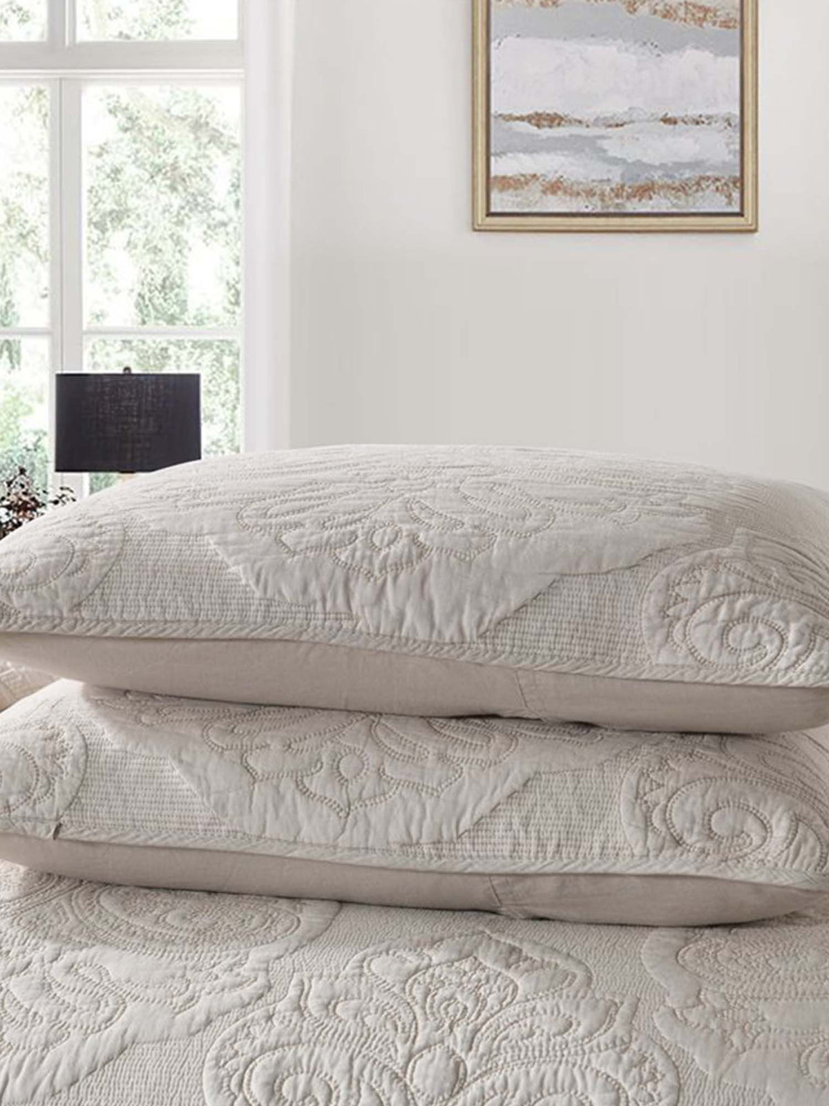 Damask Quilted 3-Piece Bedding Set