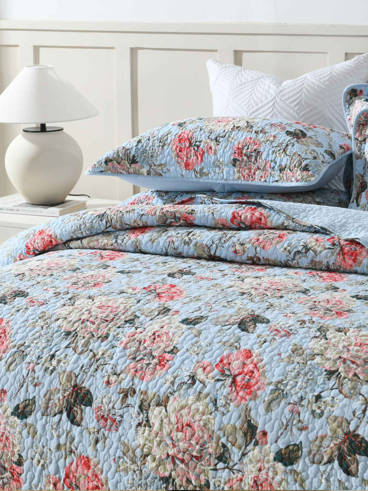 Light Blue Vintage Rose Floral Quilted 3‑Piece Bedding Set