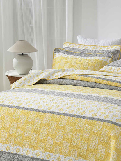 Yellow Grey Paisley Stripe Quilted 3‑Piece Bedding Set
