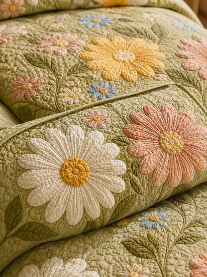 H.PAI Daisy Floral Quilted 3-Piece Bedding Set