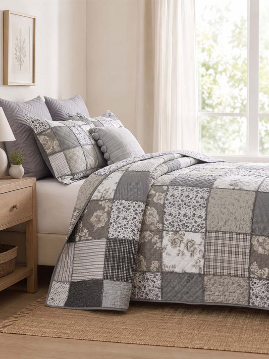 Rose Patchwork Quilted 3-Piece Bedding Set