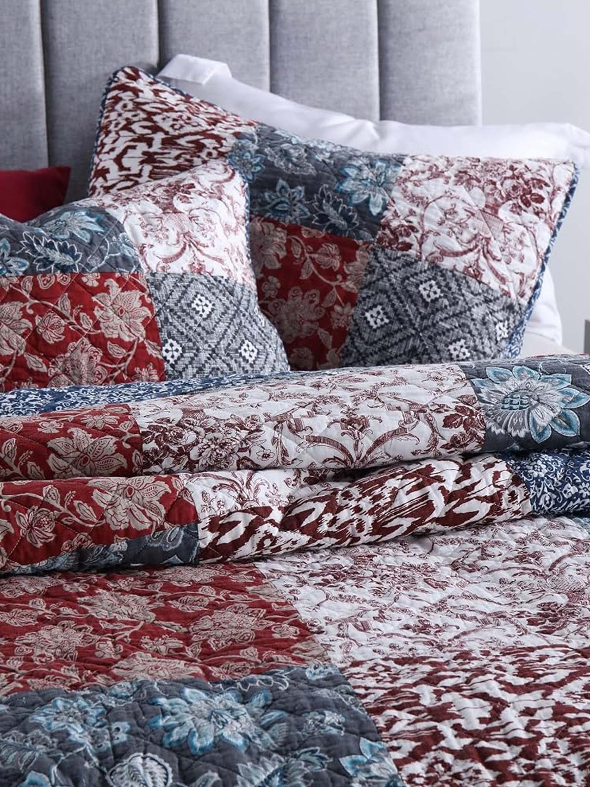 Heritage Americana Patchwork Quilted 3-Piece Bedding Set