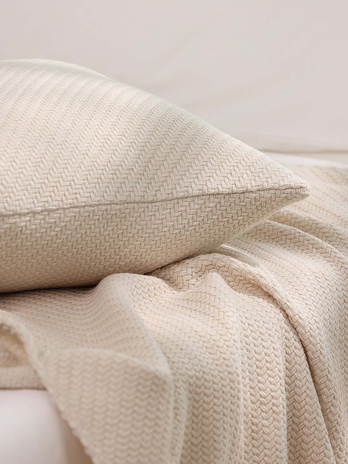 Textured Fringe Knitted Throw Blanket & Pillow Cover Set