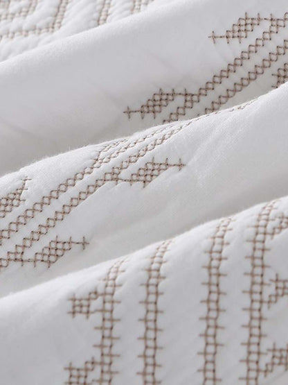 Ivory Nomad Geometric Quilted 3-Piece Bedding Set