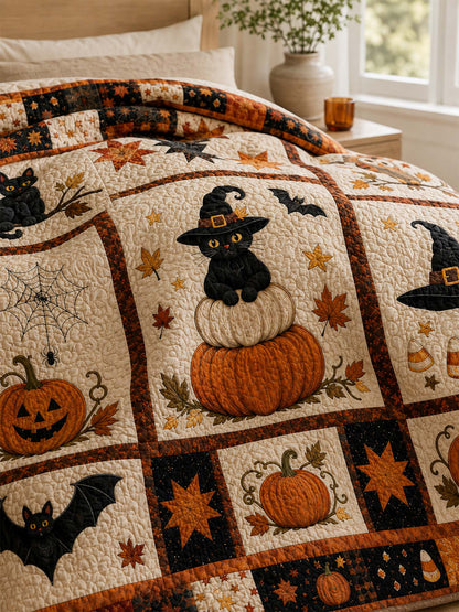 H.PAI Black Cat Halloween Pumpkin Quilted 3-Piece Bedding Set