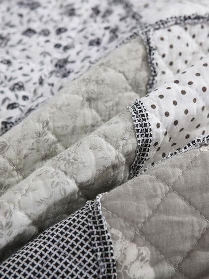 Rose Patchwork Quilted 3-Piece Bedding Set