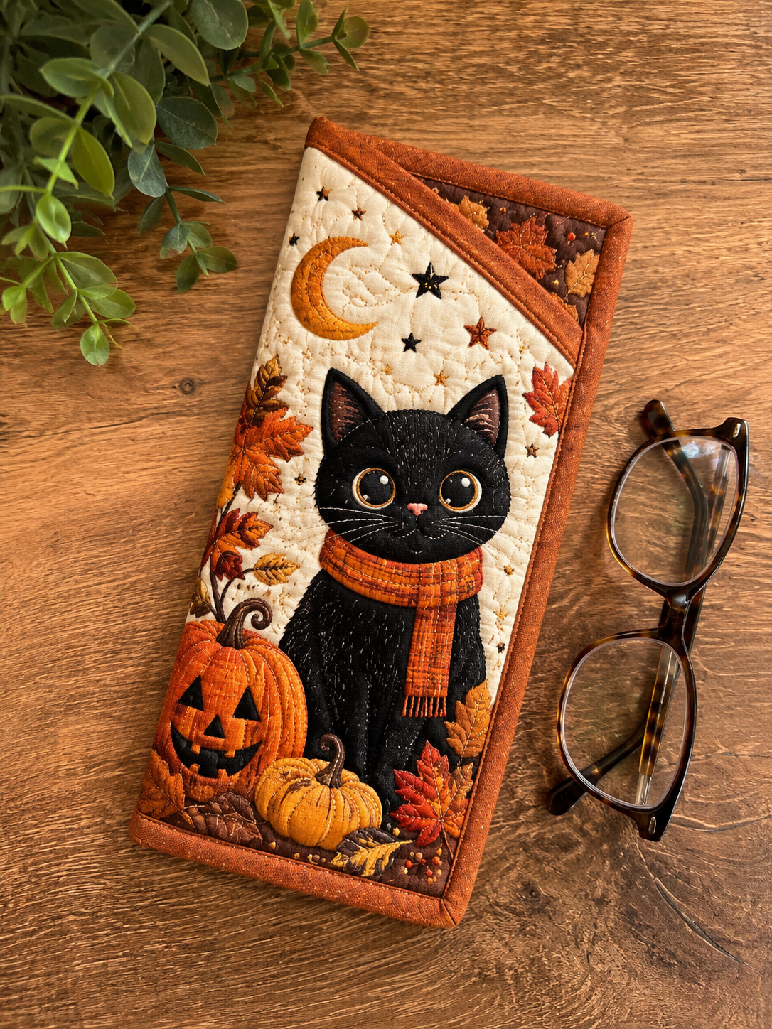 Gequilt brillenkoker – Zwarte kat met Halloween heksenhoed