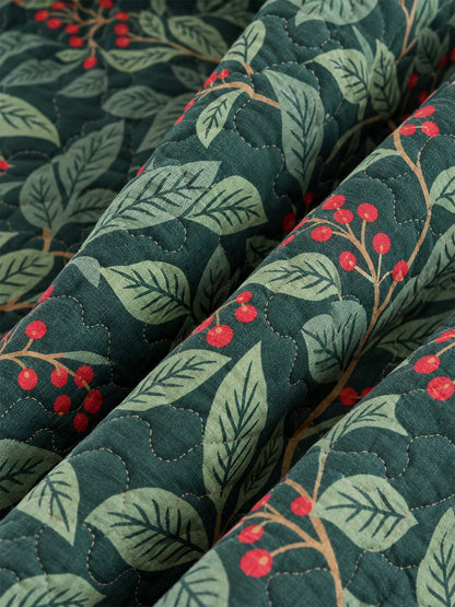 Poinsettia Botanical Christmas Reversible Quilted 3-Piece Bedding Set