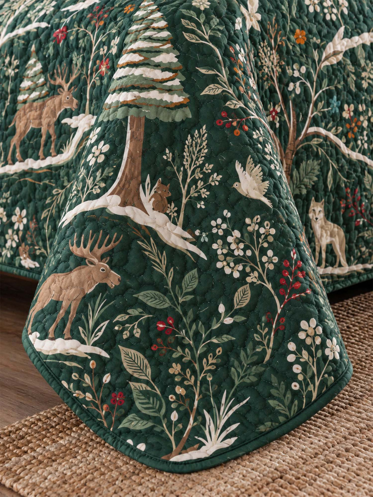 Enchanted Woodland Christmas Quilted 3-Piece Bedding Set