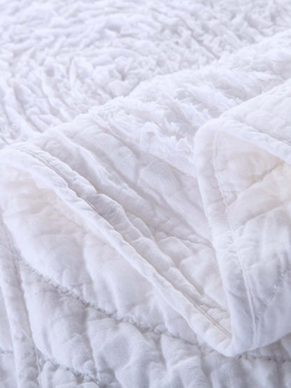 Neutral Textured Circles Quilted 3-Piece Bedding Set