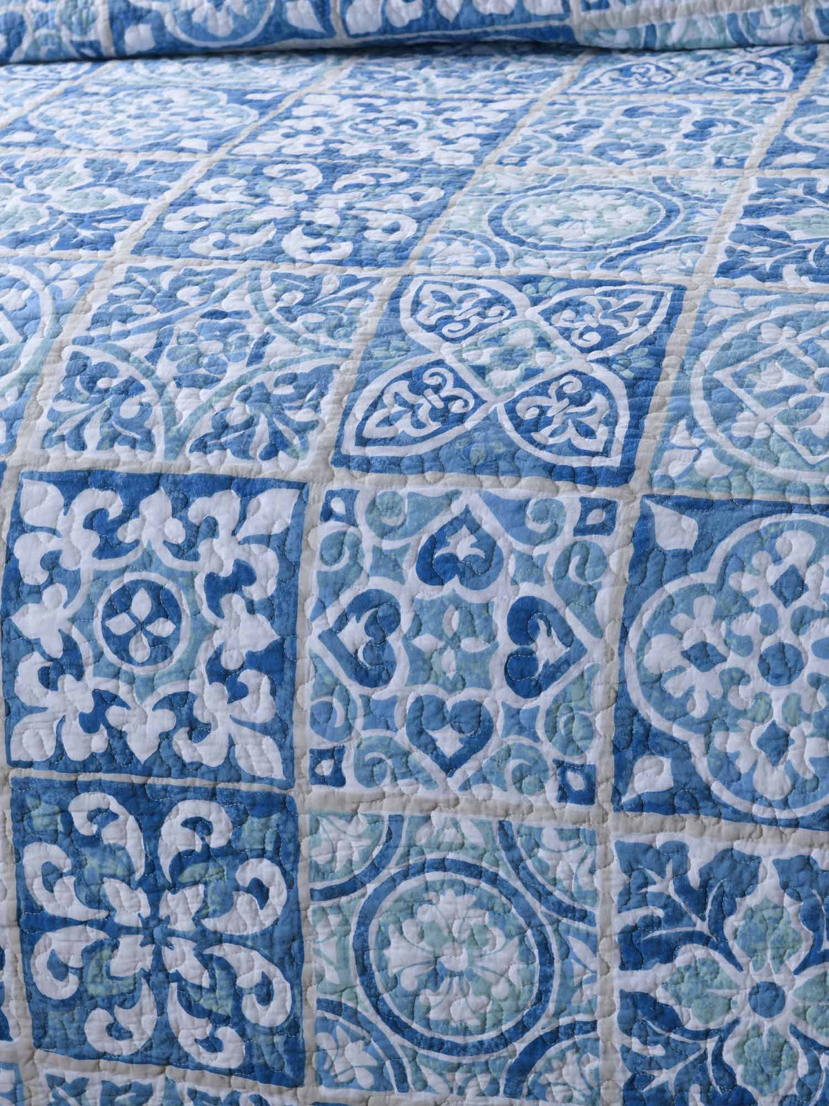 Coastal Boho Blue Portuguese Tile Print Quilted 3‑Piece Bedding Set
