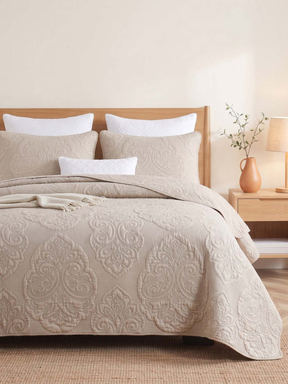 Damask Quilted 3-Piece Bedding Set
