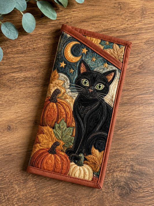 Gevoerde brillenkoker – Zwarte kat onder de Halloween maan