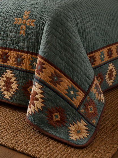 H.PAI Desert Aztec Star Quilted 3-Piece Bedding Set