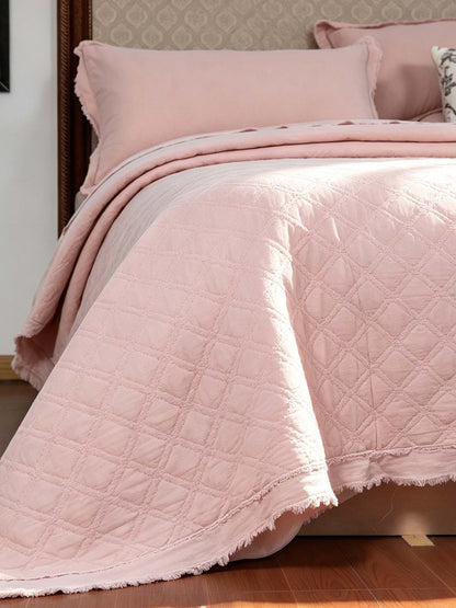 Soft Ruffled Trim Quilted 3‑Piece Bedding Set