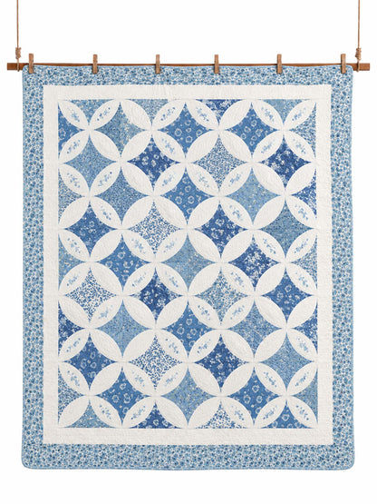 Blue Floral Ring Cottage Reversible 100% Cotton Quilted 3-Piece Bedding Set