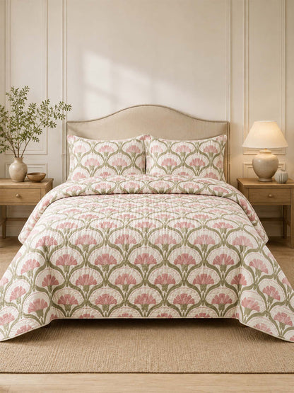 H.PAI Blush Floral Meadow Quilted 3-Piece Bedding Set
