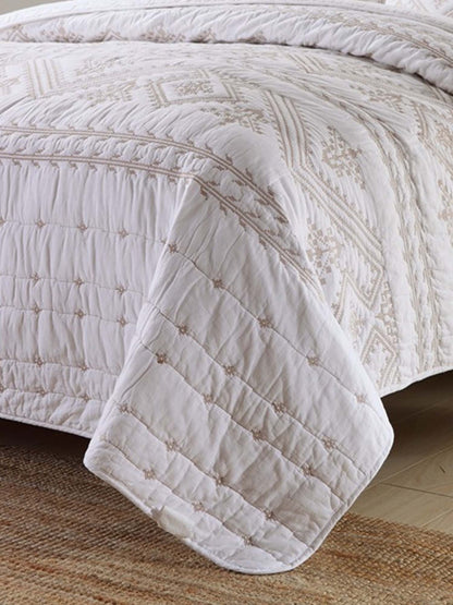 Ivory Nomad Geometric Quilted 3-Piece Bedding Set
