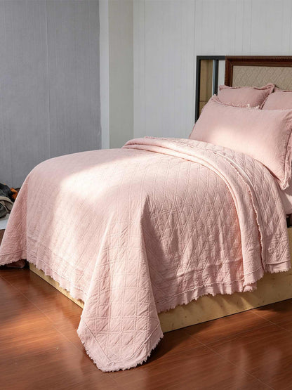 Soft Ruffled Trim Quilted 3‑Piece Bedding Set