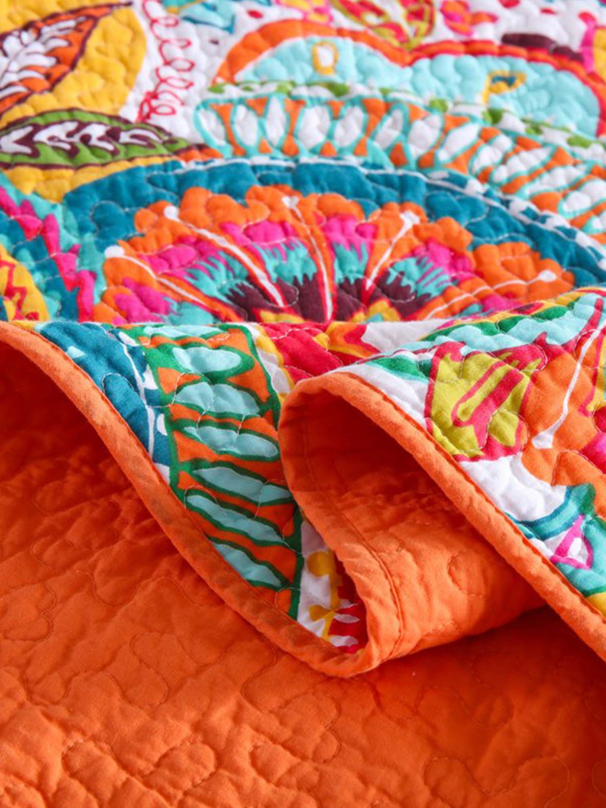Vibrant Paisley Garden Quilted 3-Piece Bedding Set