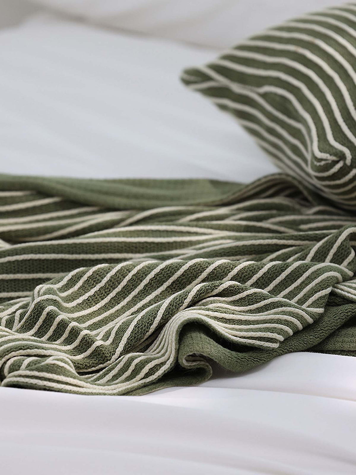 Classic Stripe Knitted Throw Blanket & Pillow Cover Set