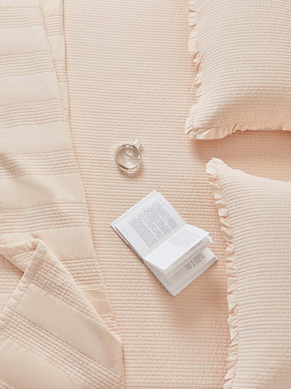 Classic Stripe Quilted 3-Piece Bedding Set