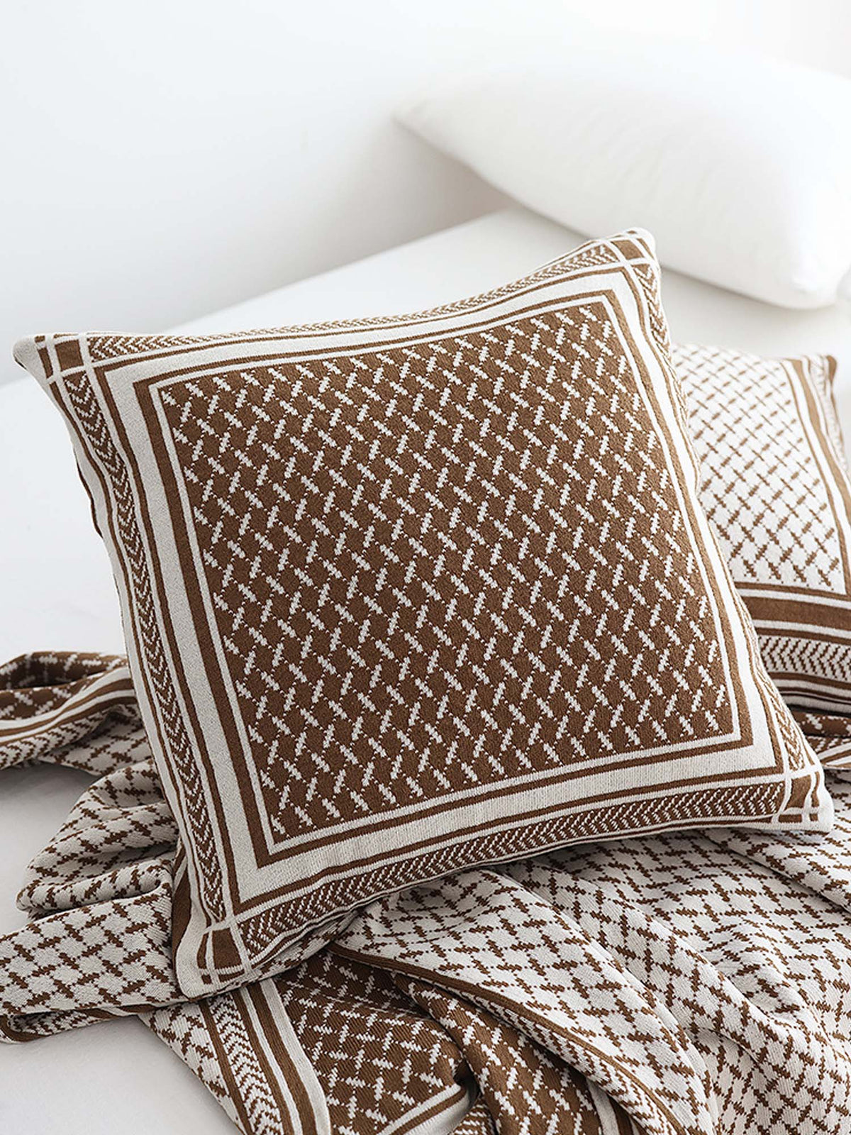 Geometric Knit Throw Blanket & Pillow Cover Set