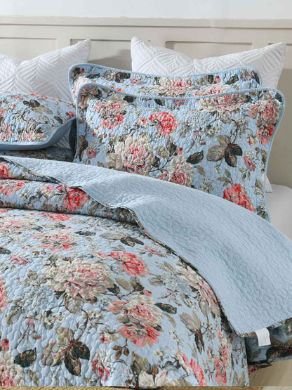 Light Blue Vintage Rose Floral Quilted 3‑Piece Bedding Set