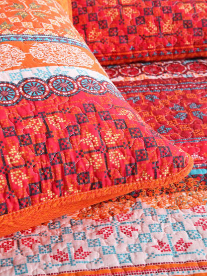 Sunset Folk Floral Quilted 3-Piece Bedding Set