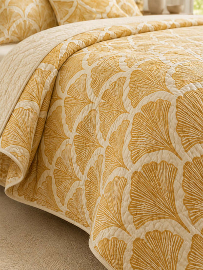 H.PAI Golden Ginkgo Leaf Quilted 3-Piece Bedding Set