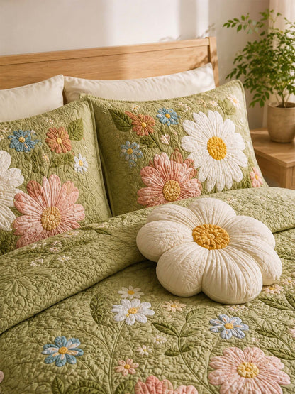 H.PAI Daisy Floral Quilted 3-Piece Bedding Set