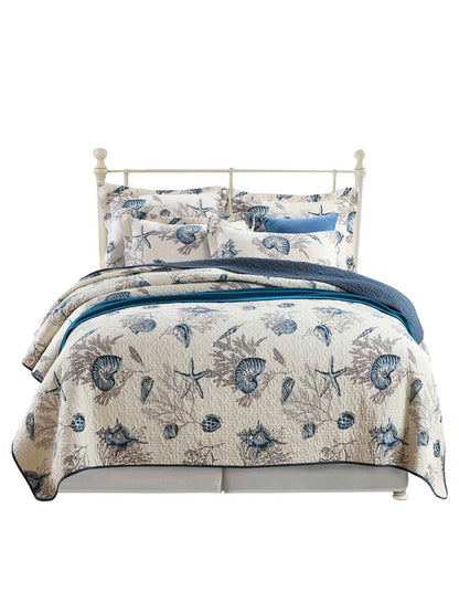 Coastal Sea Shell Coral Print Quilted 3‑Piece Bedding Set